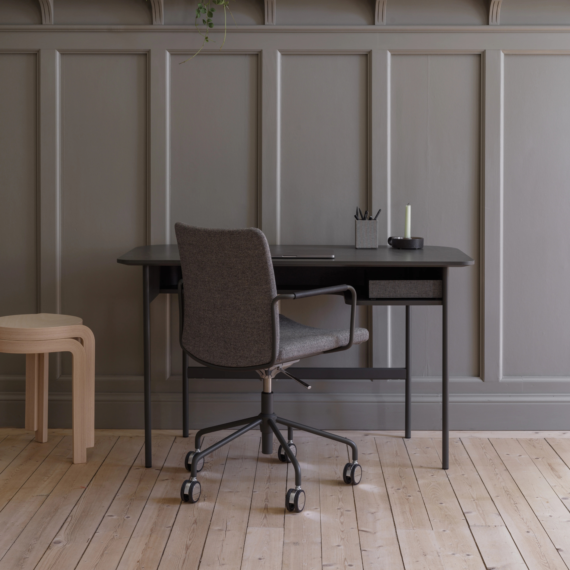 Luna Desk